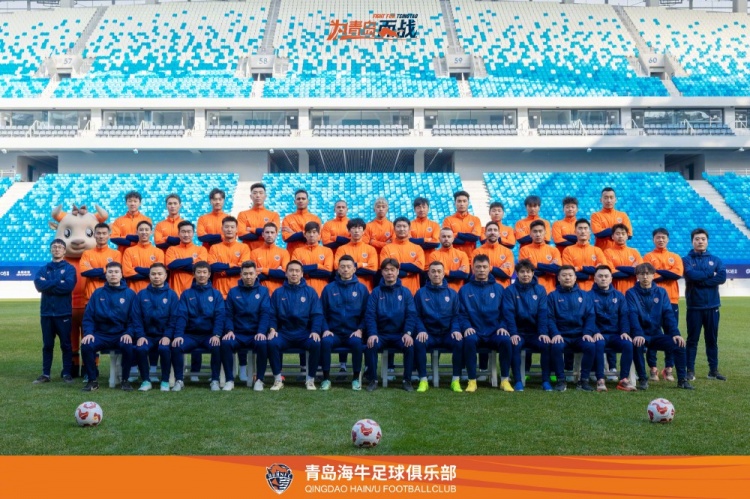  青島海牛一線隊(duì)名單：老將鄭龍、薩里奇坐鎮(zhèn)，金洋洋等新援在列