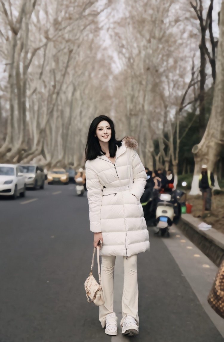  煙雨下江南！卓識(shí)游南京：卿言一句梧桐美 吾種梧桐滿京城