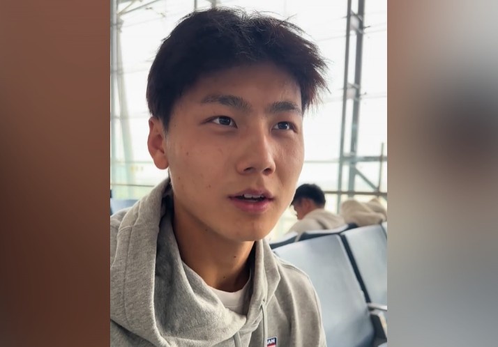  為何半場過后不久被換下？毛偉杰：兩條腿特別緊，李導(dǎo)怕我受傷