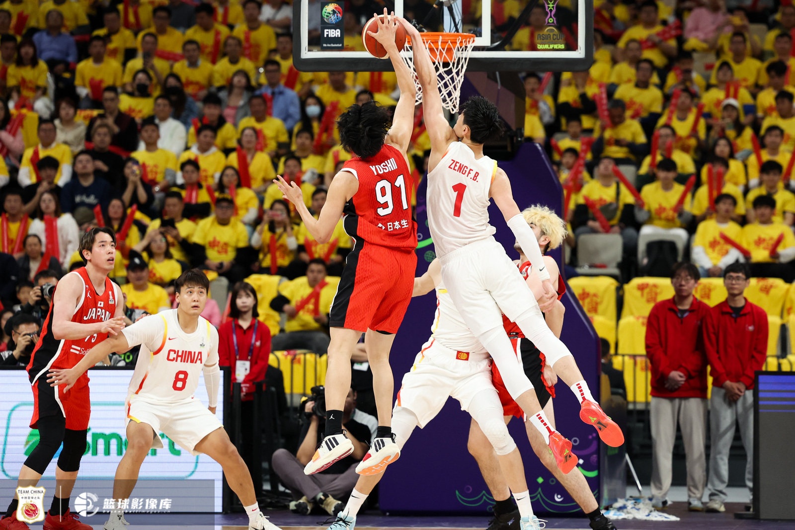  中國男籃內(nèi)外開花 曾凡博攻防一體在線 中國大勝日本42分！